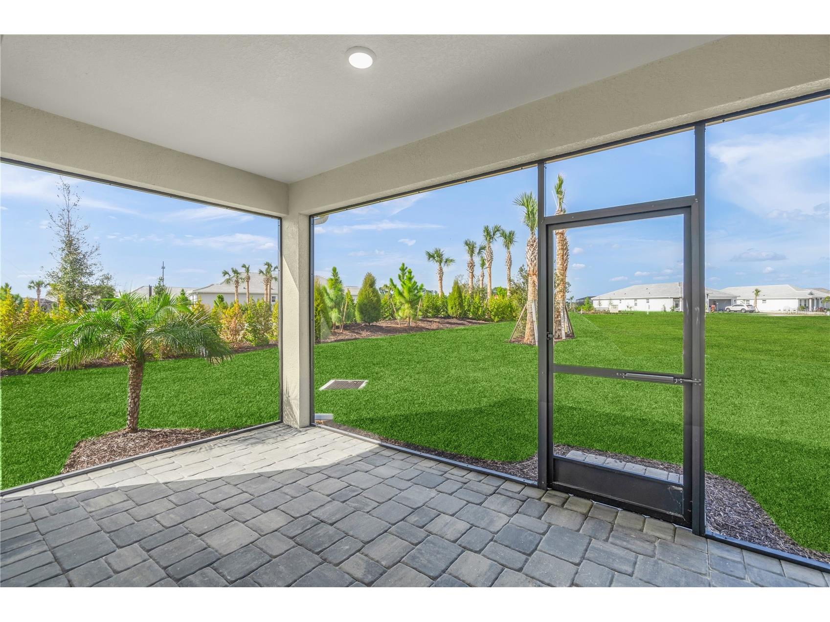 9500 Lunar Dove Drive Sarasota FL 34240 A4678389 image6