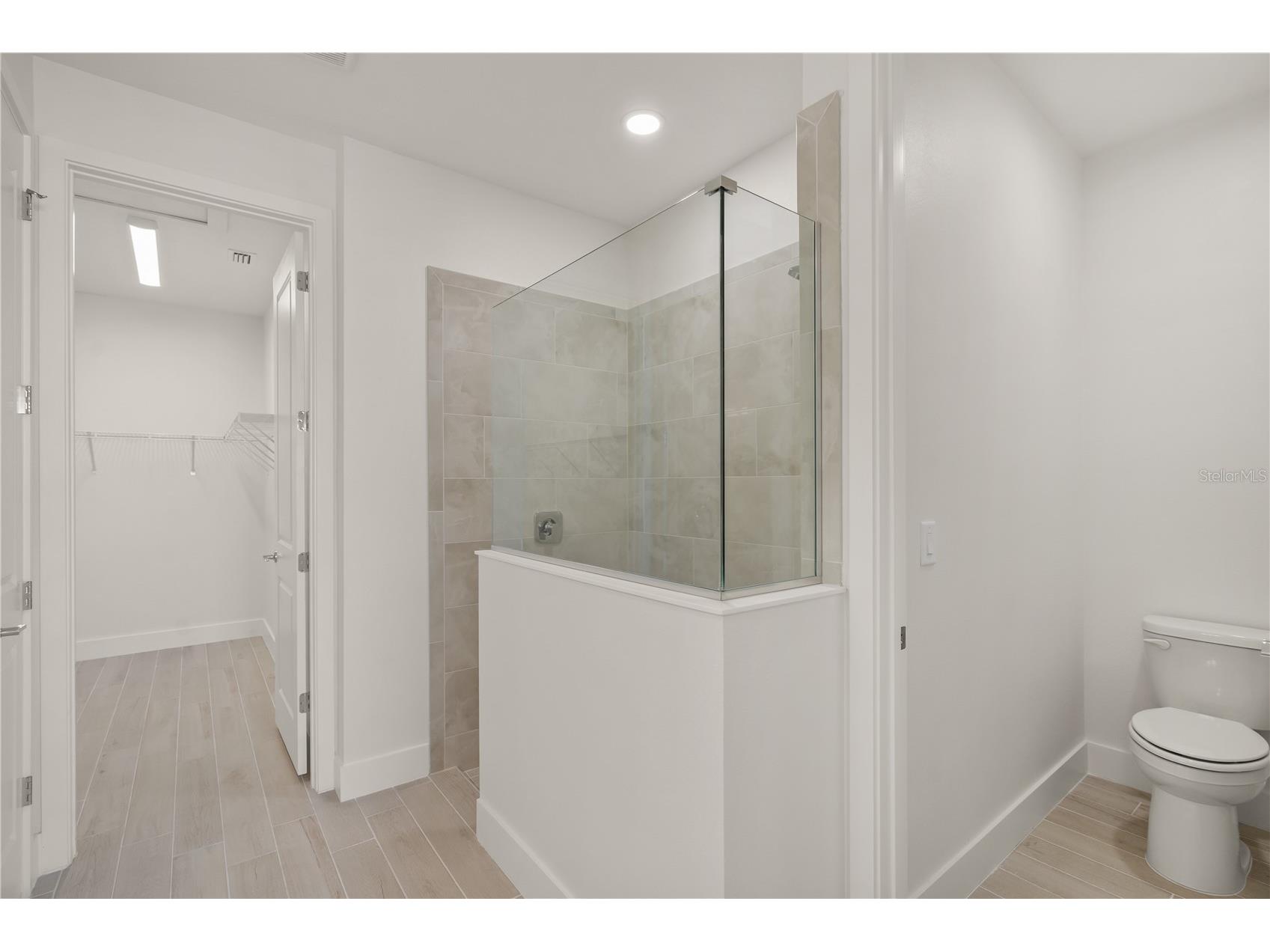 9500 Lunar Dove Drive Sarasota FL 34240 A4678389 image7