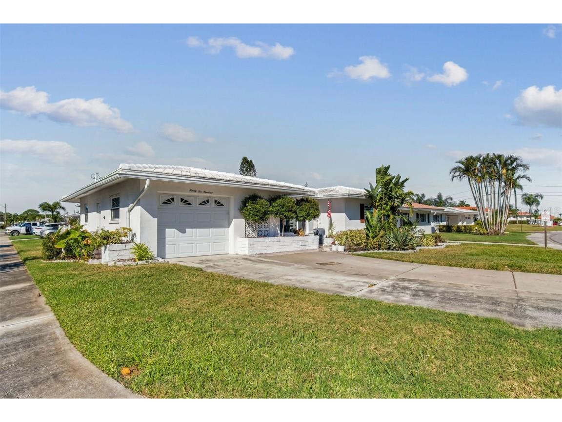 9500 Mainlands Boulevard W #1-A Pinellas Park FL 33782 TB8447262 image1
