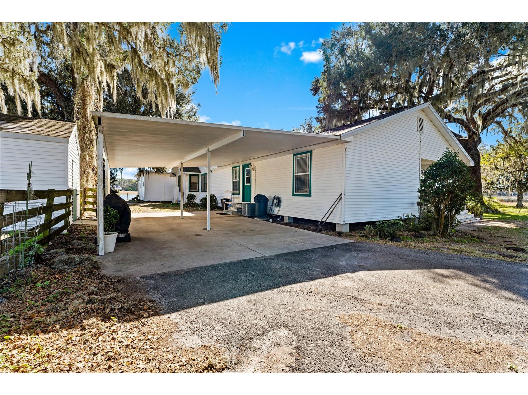 9504 Fort King Road Dade City FL 33525 - SAND POND W7882143 image47