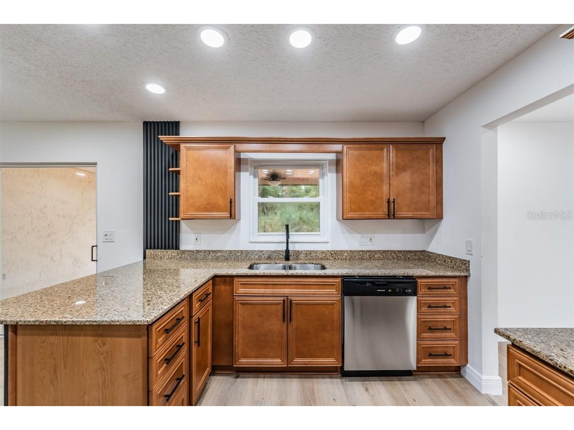 9504 W Cluster Avenue Tampa FL 33615 TB8425260 image10