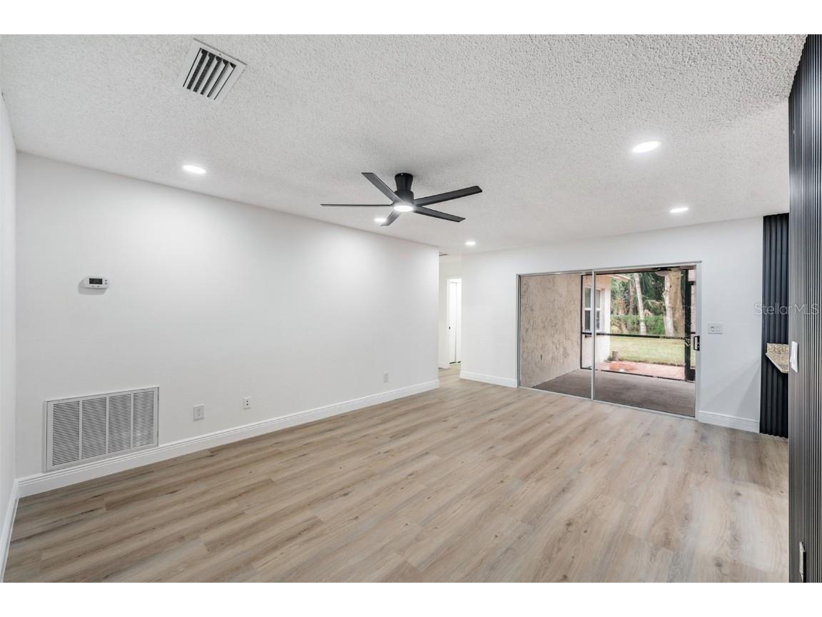 9504 W Cluster Avenue Tampa FL 33615 TB8425260 image15