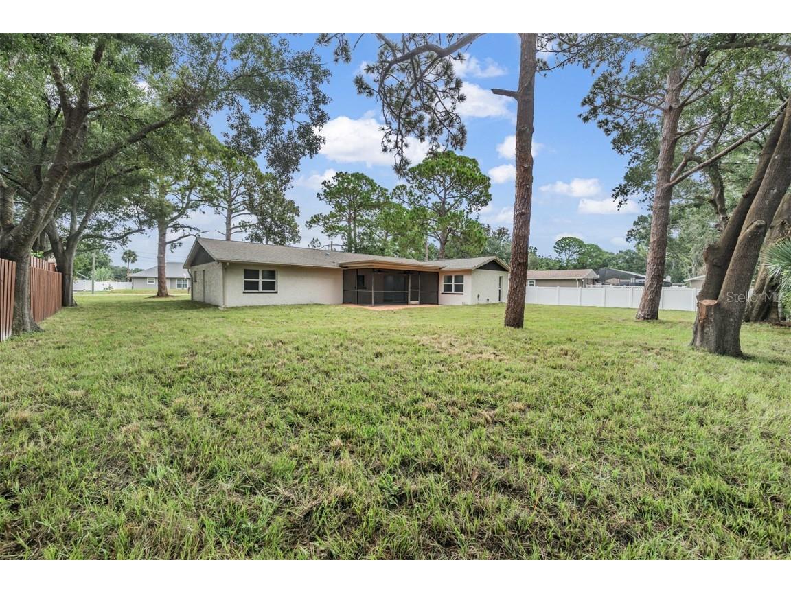 9504 W Cluster Avenue Tampa FL 33615 TB8425260 image26