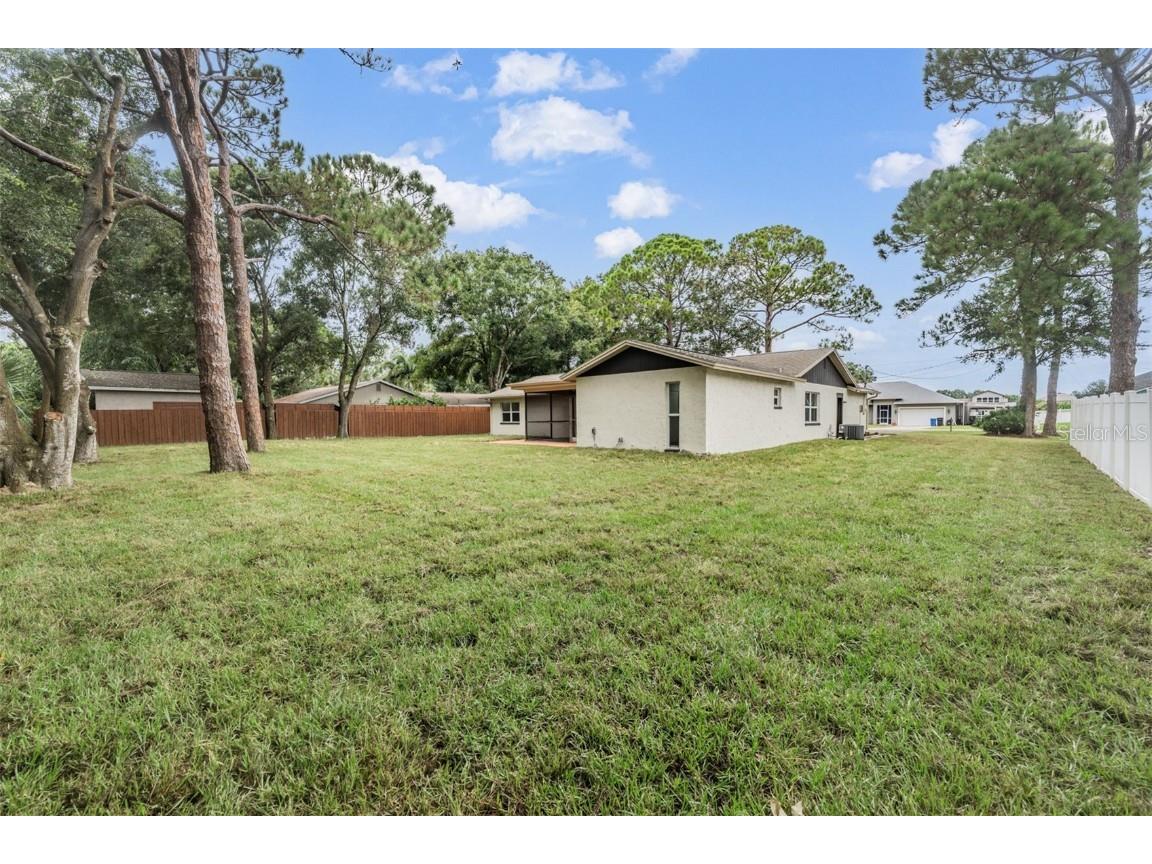 9504 W Cluster Avenue Tampa FL 33615 TB8425260 image27