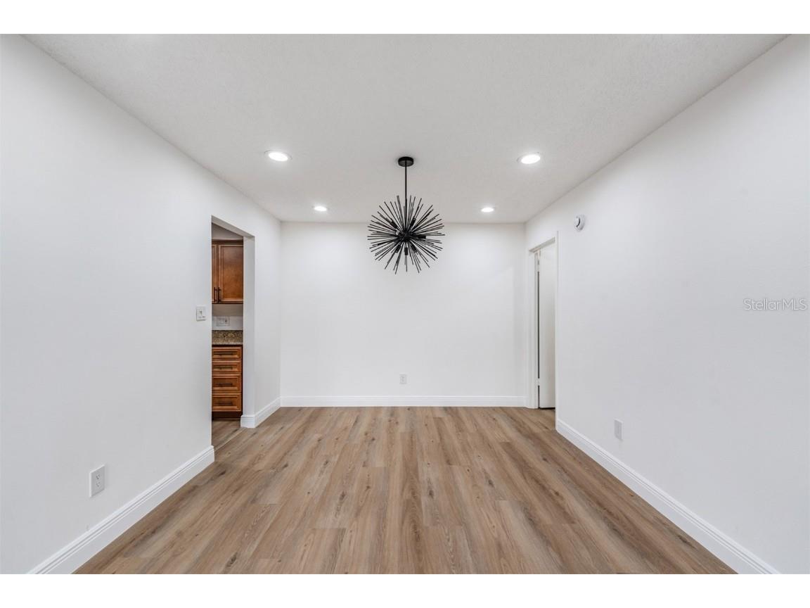 9504 W Cluster Avenue Tampa FL 33615 TB8425260 image6