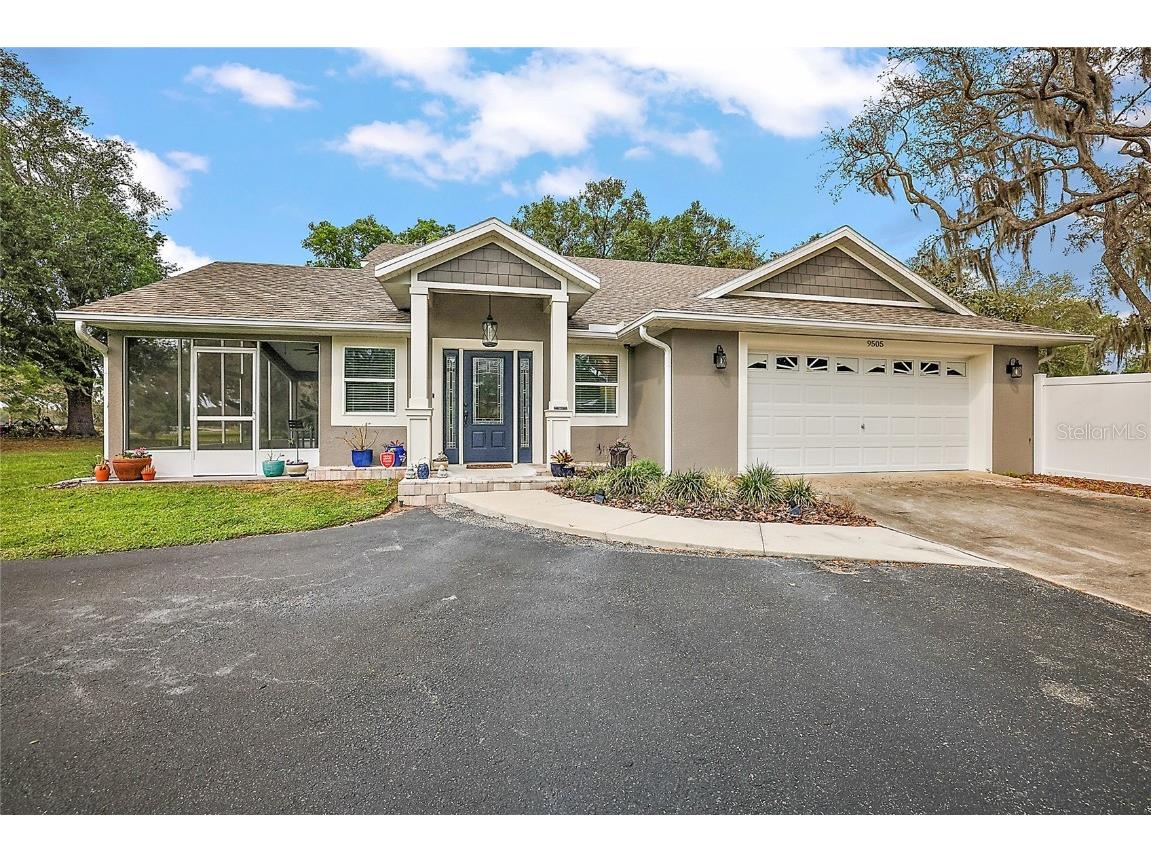 9505 Silver Lake Drive Leesburg FL 34788 - Silver Lake V4929181 image1