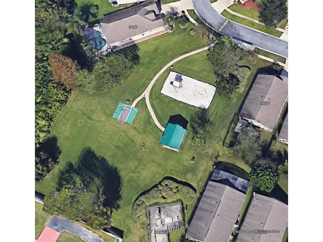 9506 Pecky Cypress Way Orlando FL 32836 - Retention pond O6404360 image45