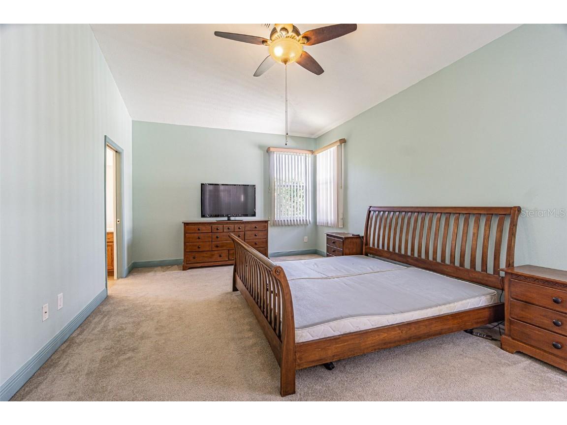 9506 Rolling Circle San Antonio FL 33576 TB8438952 image16