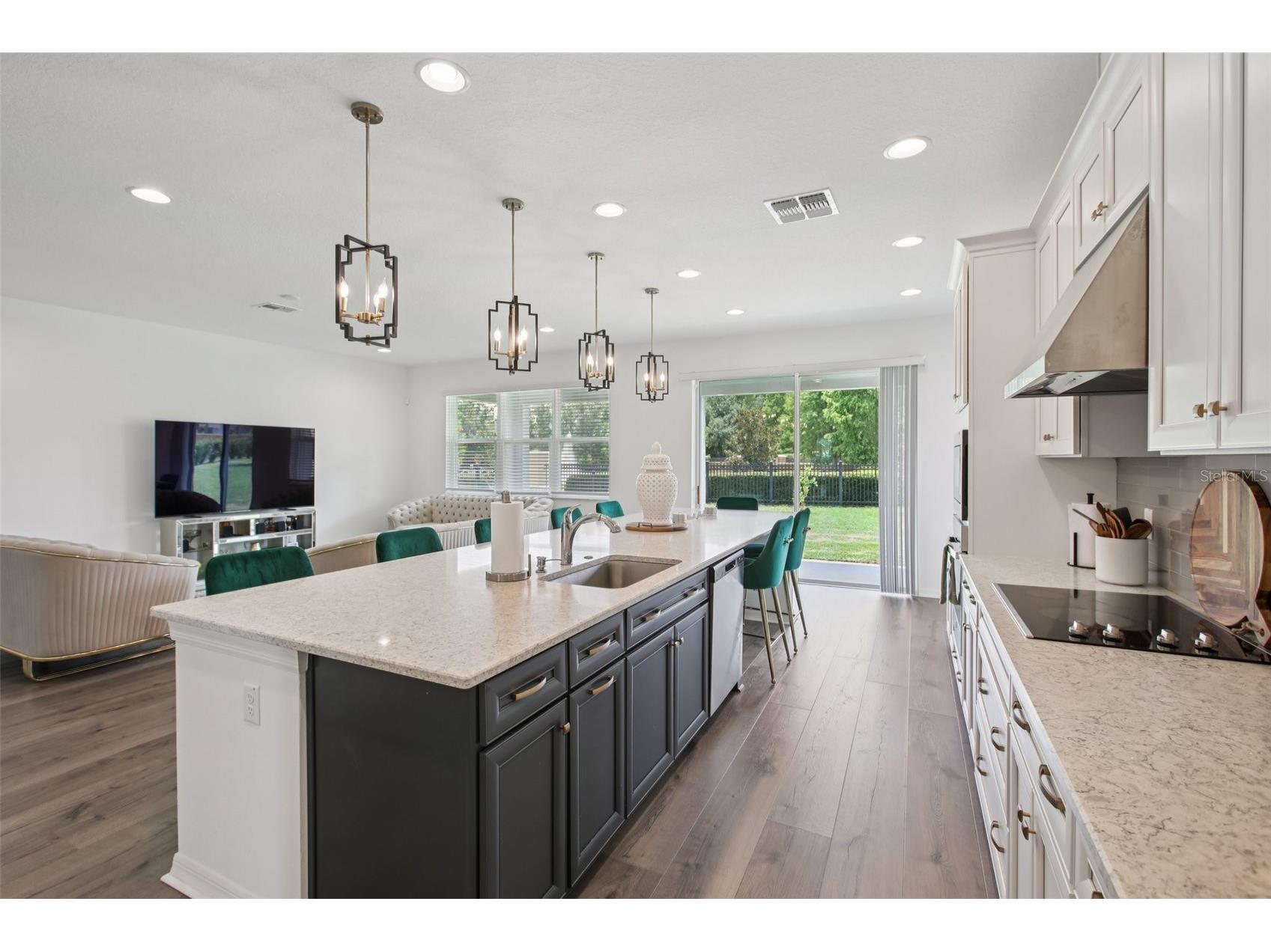 9508 Pyrenees Place Seffner FL 33584 TB8526632 image10