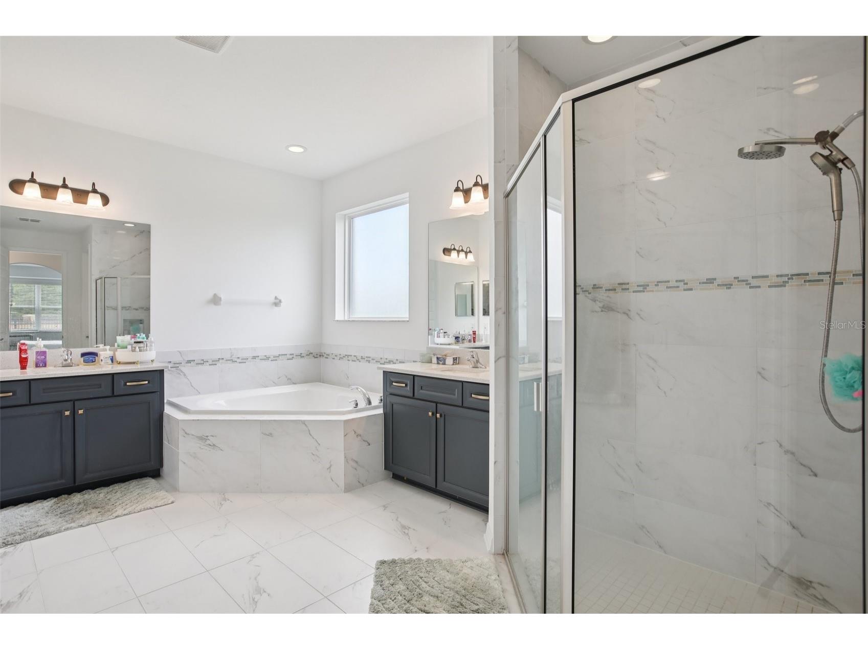 9508 Pyrenees Place Seffner FL 33584 TB8526632 image16