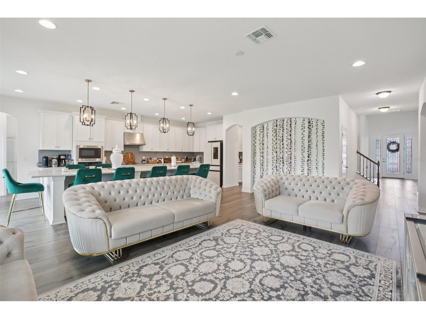 9508 Pyrenees Place Seffner FL 33584 TB8526632 image3
