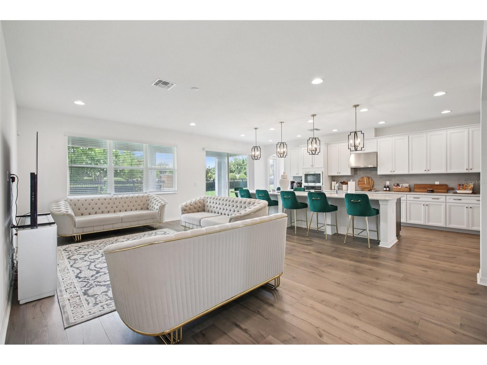 9508 Pyrenees Place Seffner FL 33584 TB8526632 image4