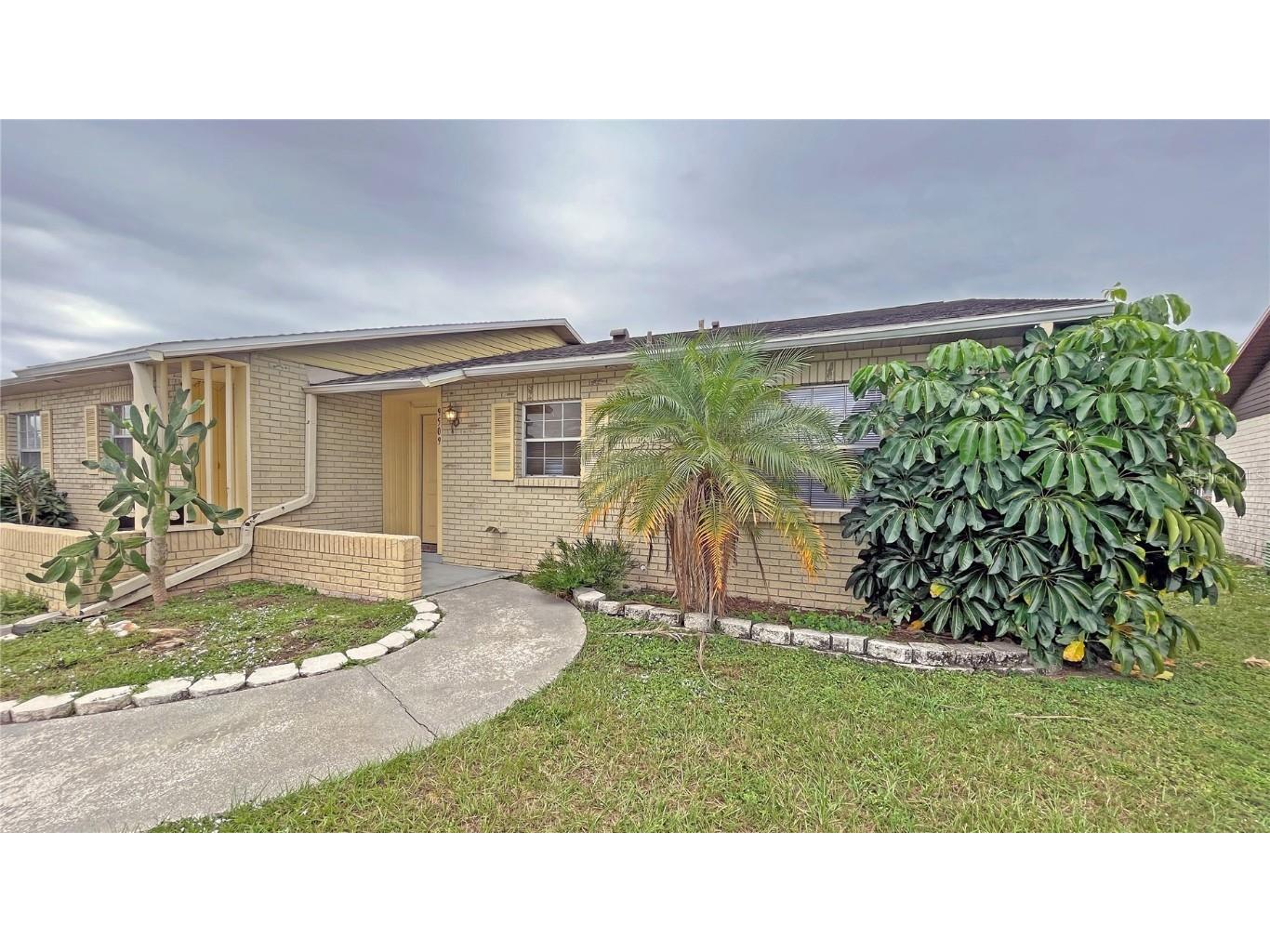 9509 Fieldview Circle #A Thonotosassa FL 33592 T3480146 image1