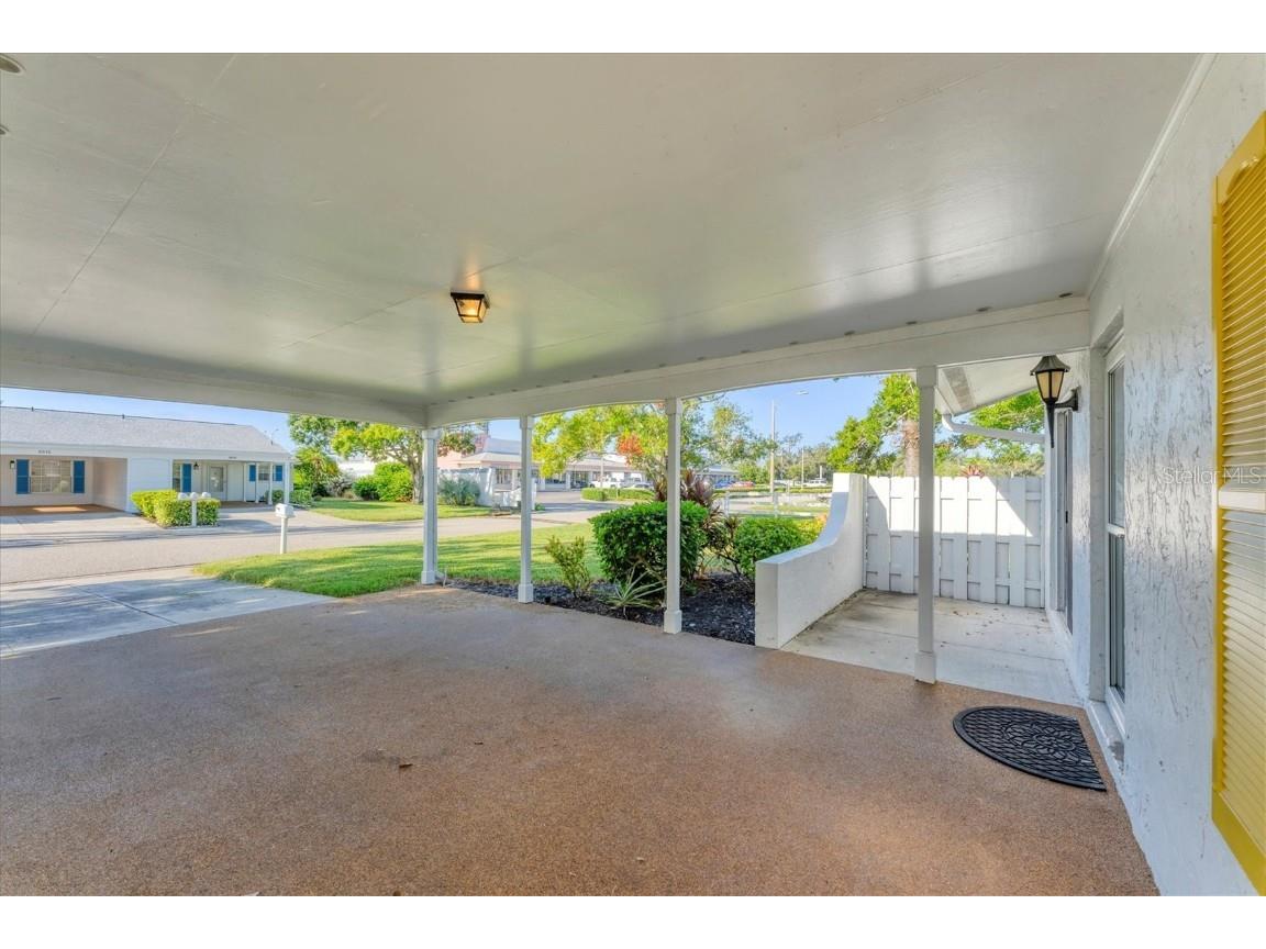 9509 Kingston Drive Bradenton FL 34210 - SARASOTA BAY A4667350 image9