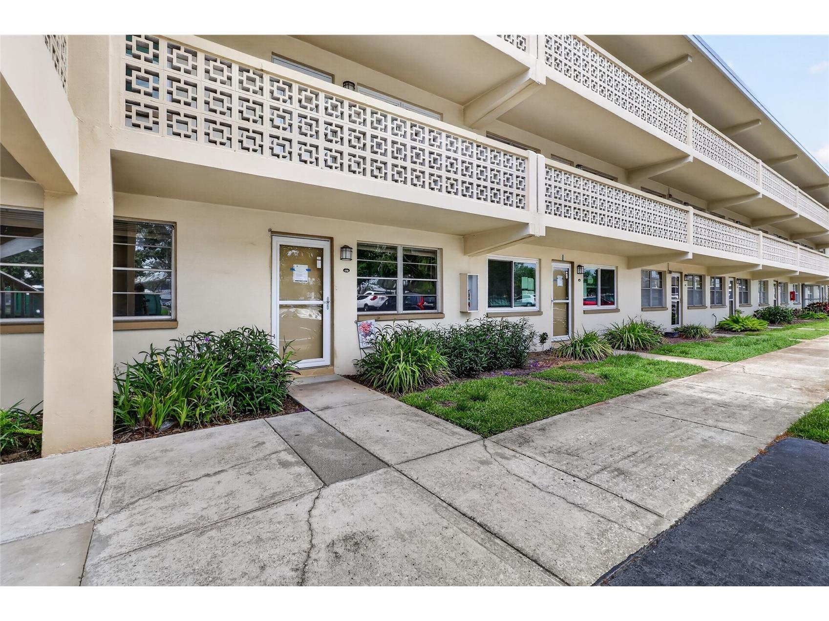 951 79th Avenue N #115 Saint Petersburg FL 33702 TB8521336 image3