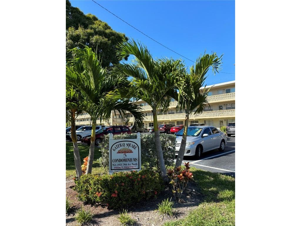 951 79th Avenue N #327 Saint Petersburg FL 33702 U8219563 image1