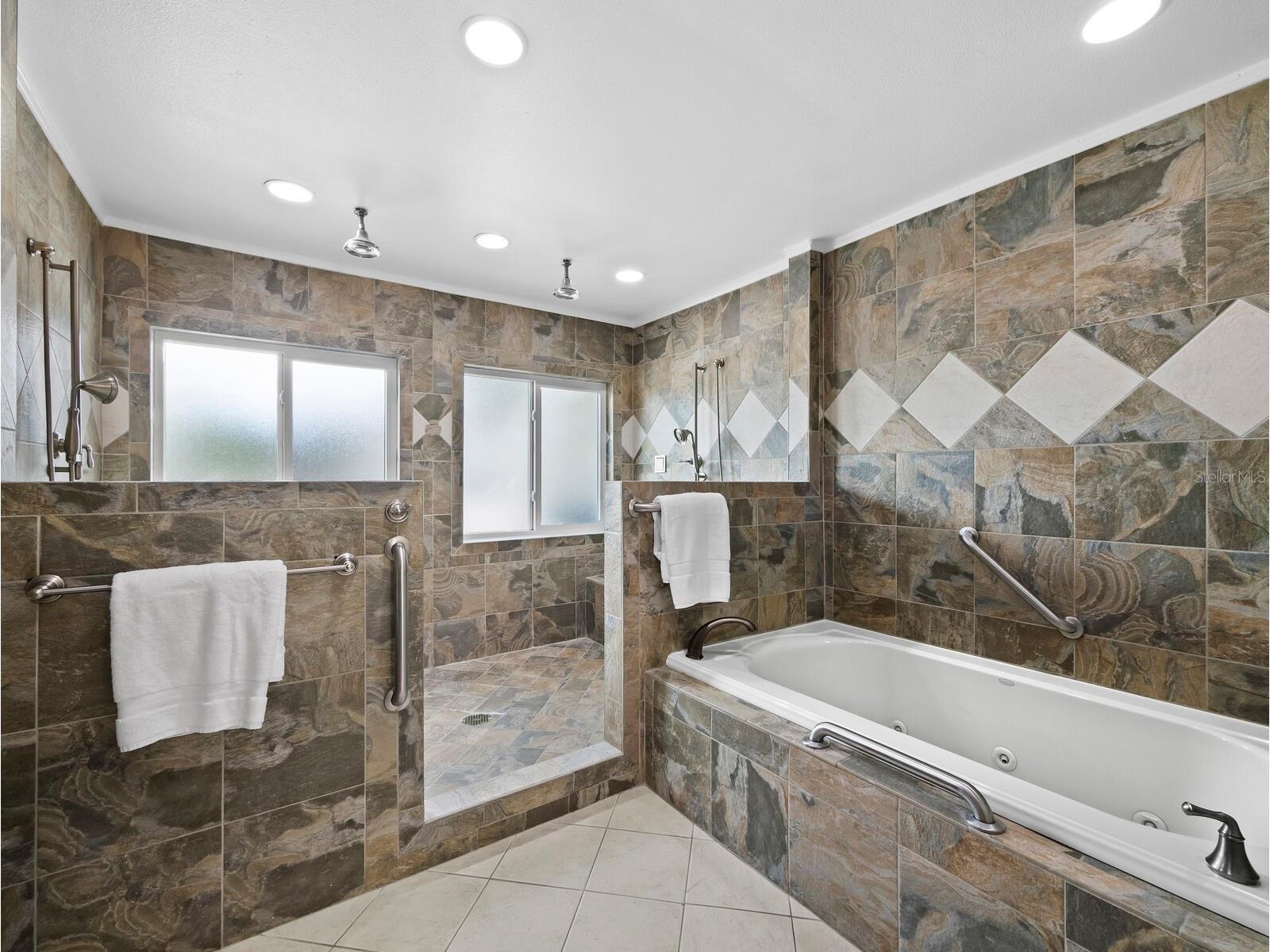 951 Contento St. Siesta Key FL 34242 - GRAND CANAL A4684955 image23