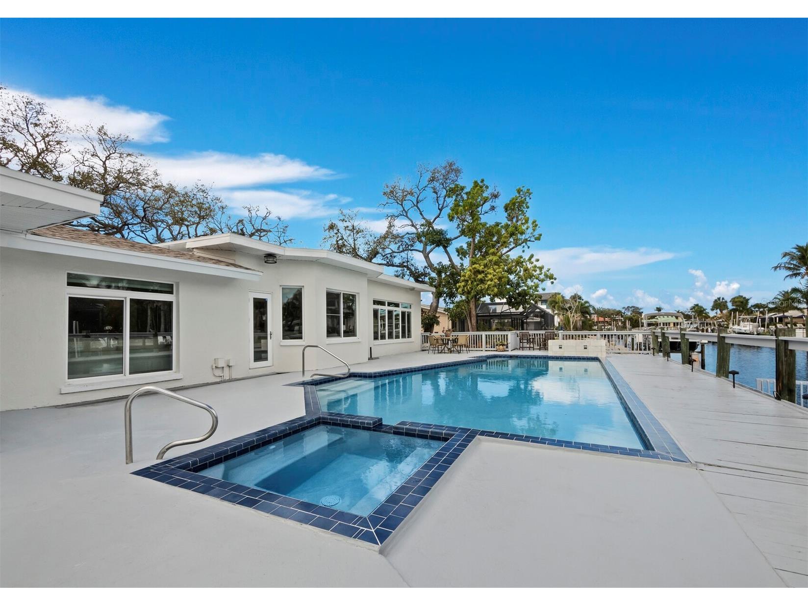 951 Contento St. Siesta Key FL 34242 - GRAND CANAL A4684955 image32