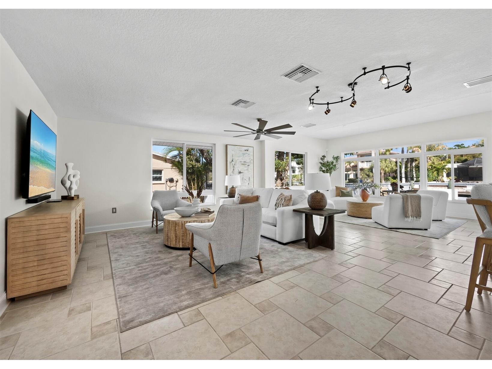 951 Contento St. Siesta Key FL 34242 - GRAND CANAL A4684955 image7