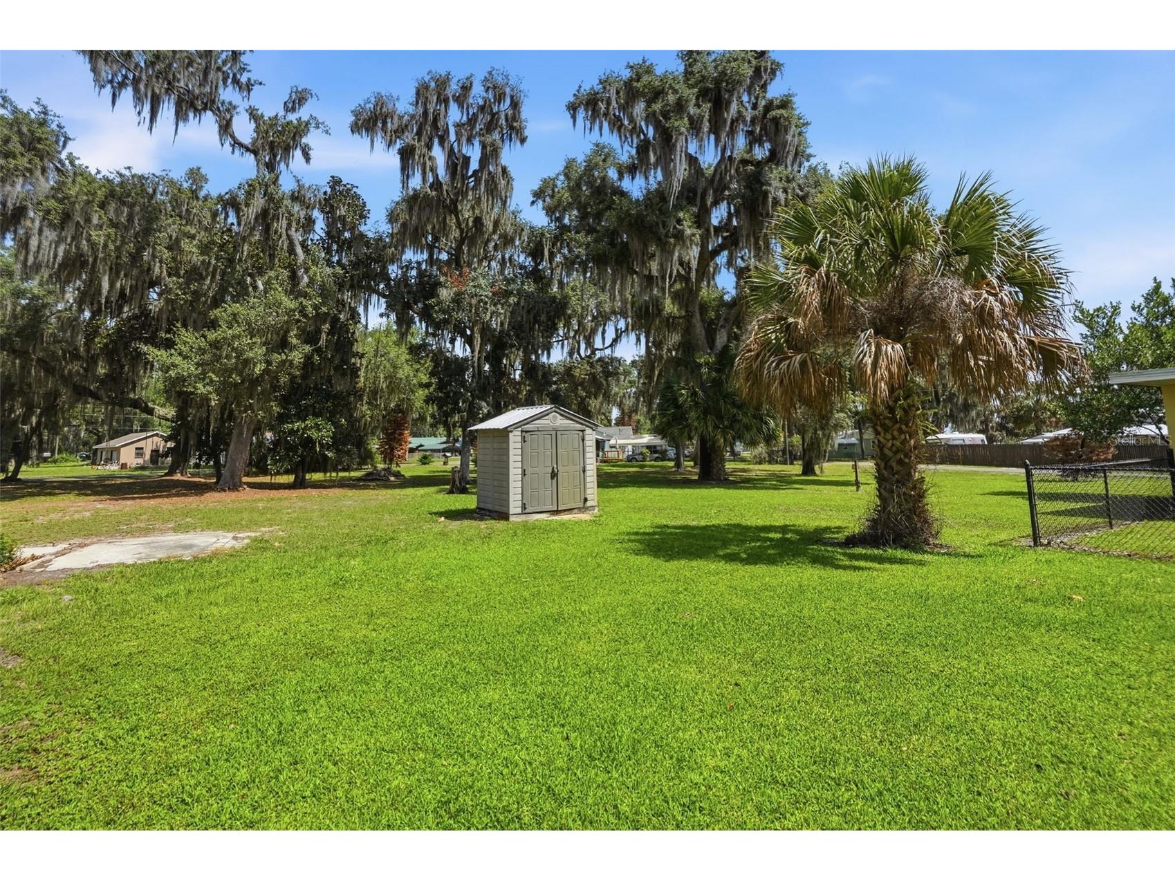 951 Cr 453 Lake Panasoffkee FL 33538 W7886067 image33