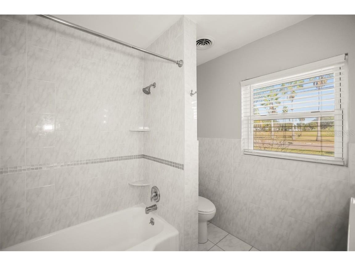 951 Greenway Avenue Dunedin FL 34698 TB8454209 image25