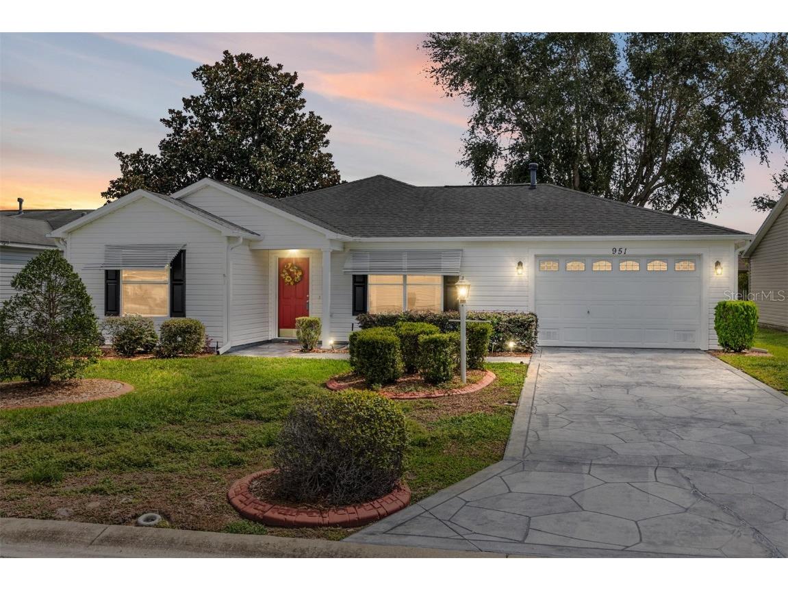 951 Haretison Avenue The Villages FL 32162 G5102192 image1