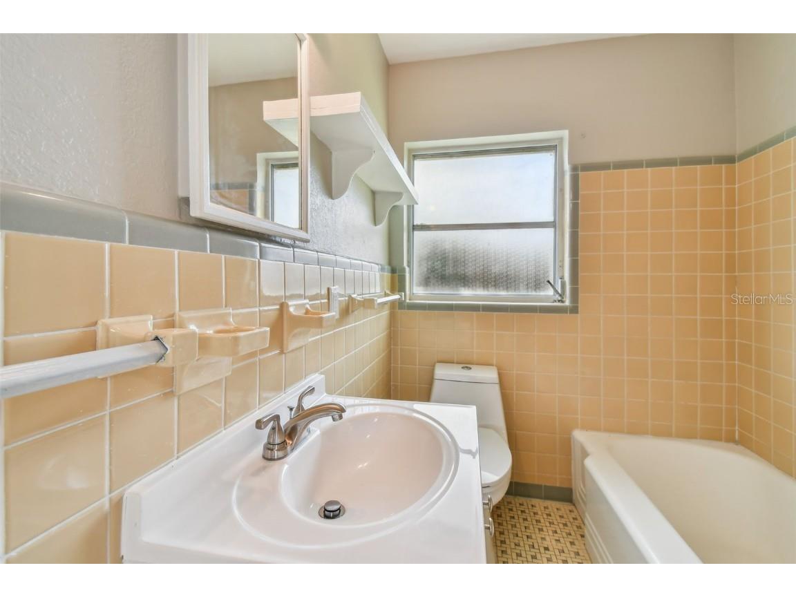 951 Lantana Avenue Clearwater Beach FL 33767 TB8410985 image13