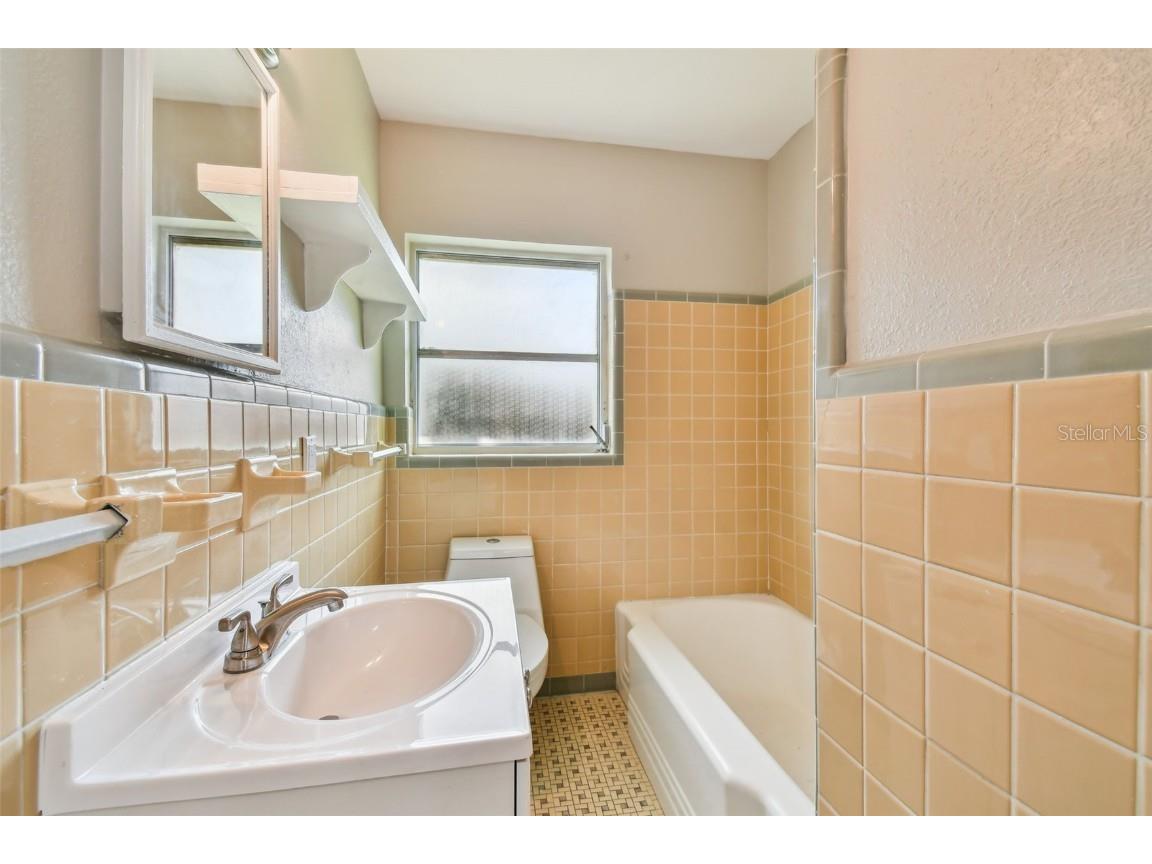 951 Lantana Avenue Clearwater Beach FL 33767 TB8410985 image15