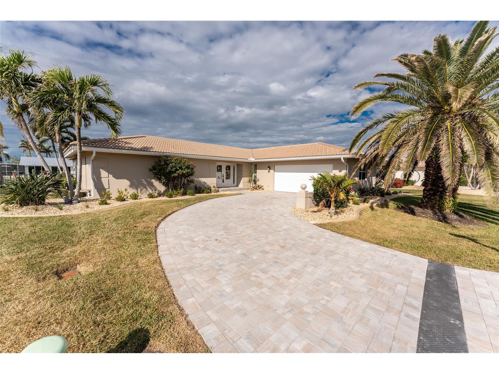 951 Lassino Court Punta Gorda FL 33950 C7525421 image1