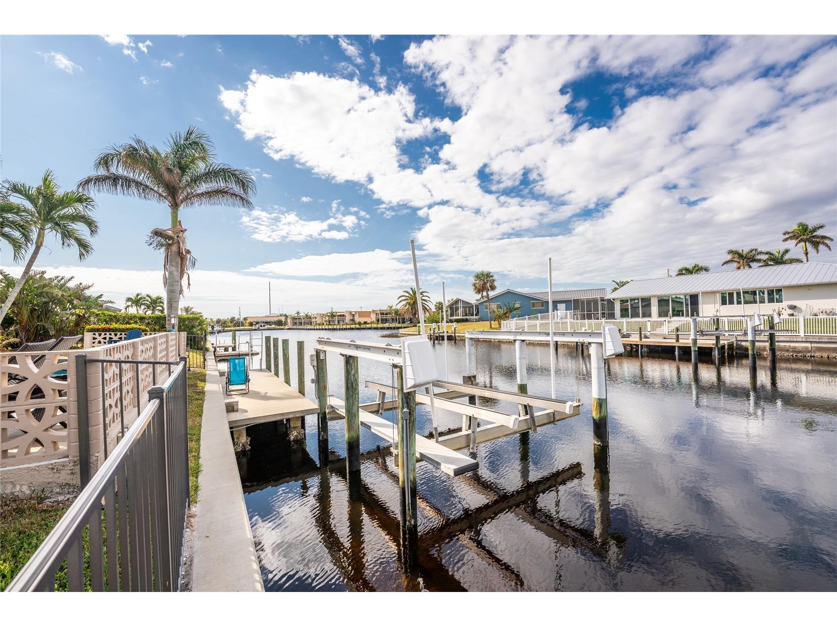 951 Lassino Court Punta Gorda FL 33950 C7525421 image4