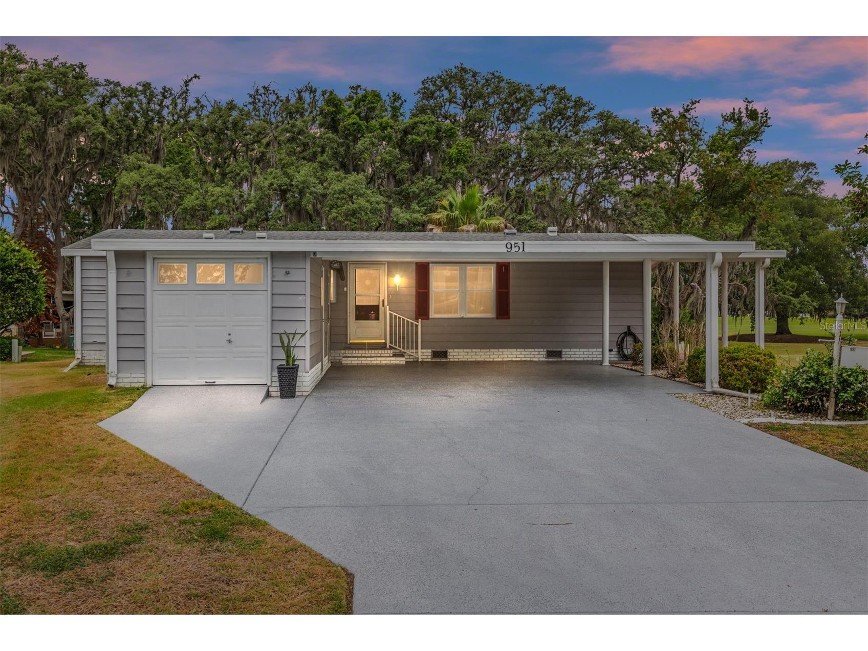 951 Oleander Street Lady Lake FL 32159 OM724813 image3
