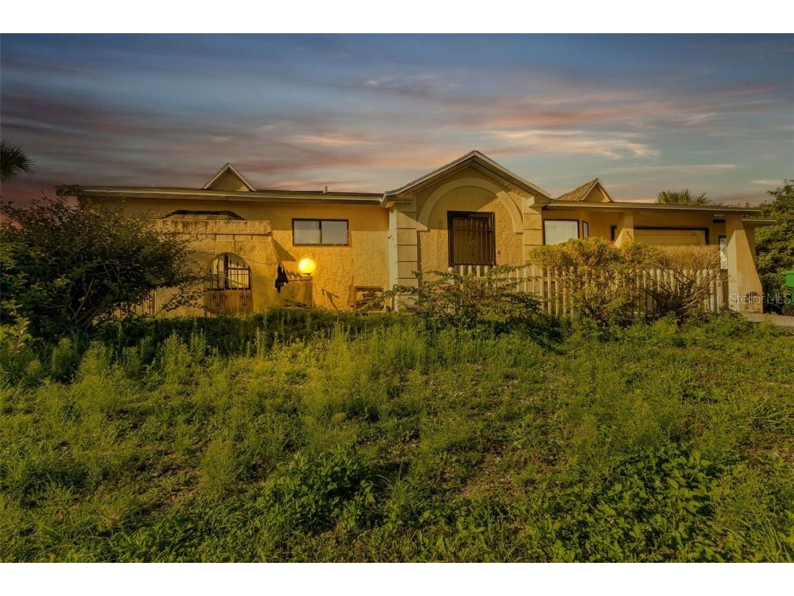 951 Webster Avenue NW Port Charlotte FL 33948 C7494473 image1