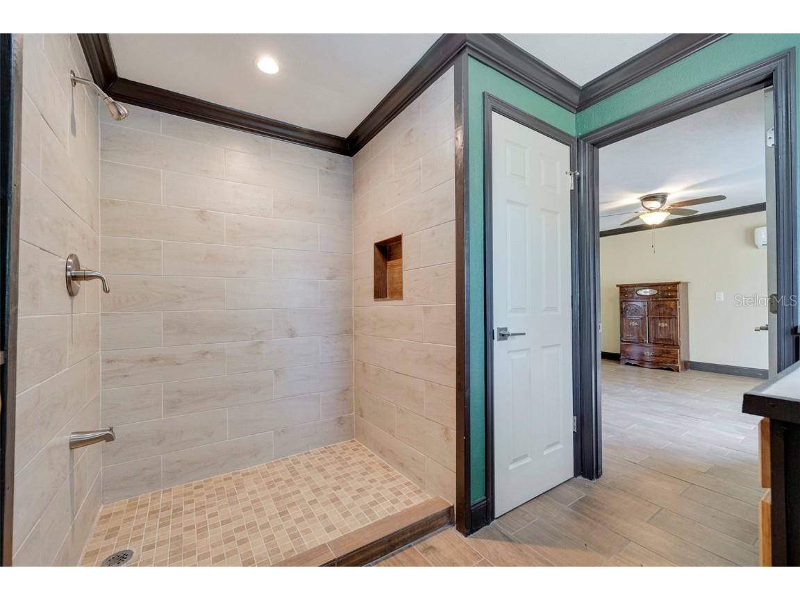 9510 36th Avenue E Palmetto FL 34221 TB8418785 image25