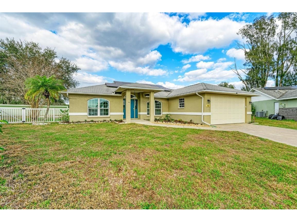 9510 E 32nd Court Parrish FL 34219 A4526358 image1