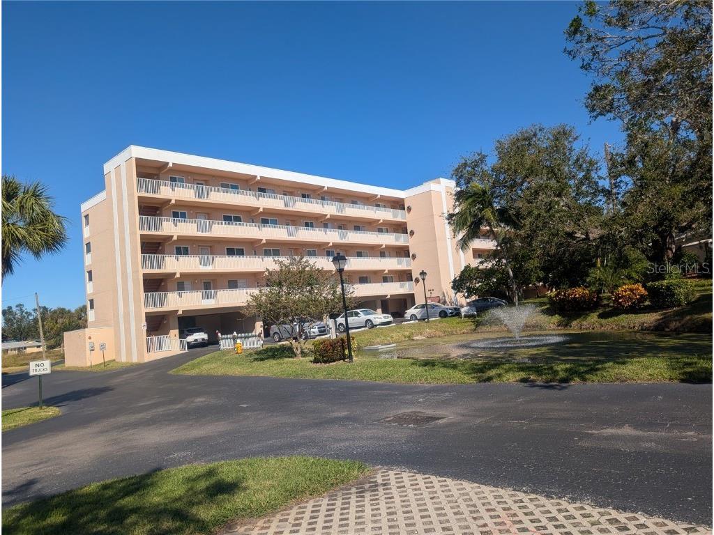 9510 Harbor Greens Way #406 Seminole FL 33776 TB8404105 image1