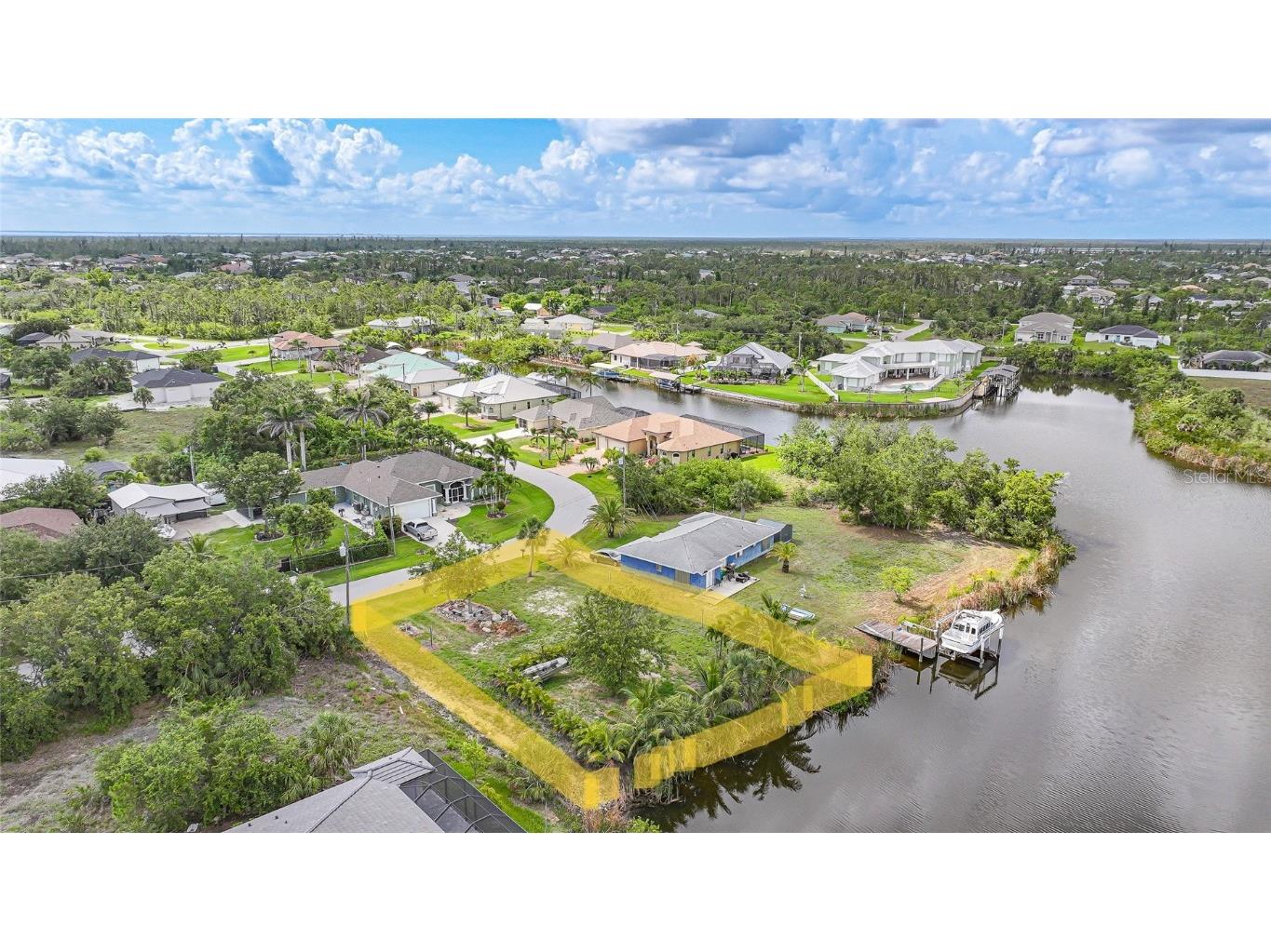 9511 Honeymoon Drive Port Charlotte FL 33981 - ARMY WATERWAY D6141879 image2