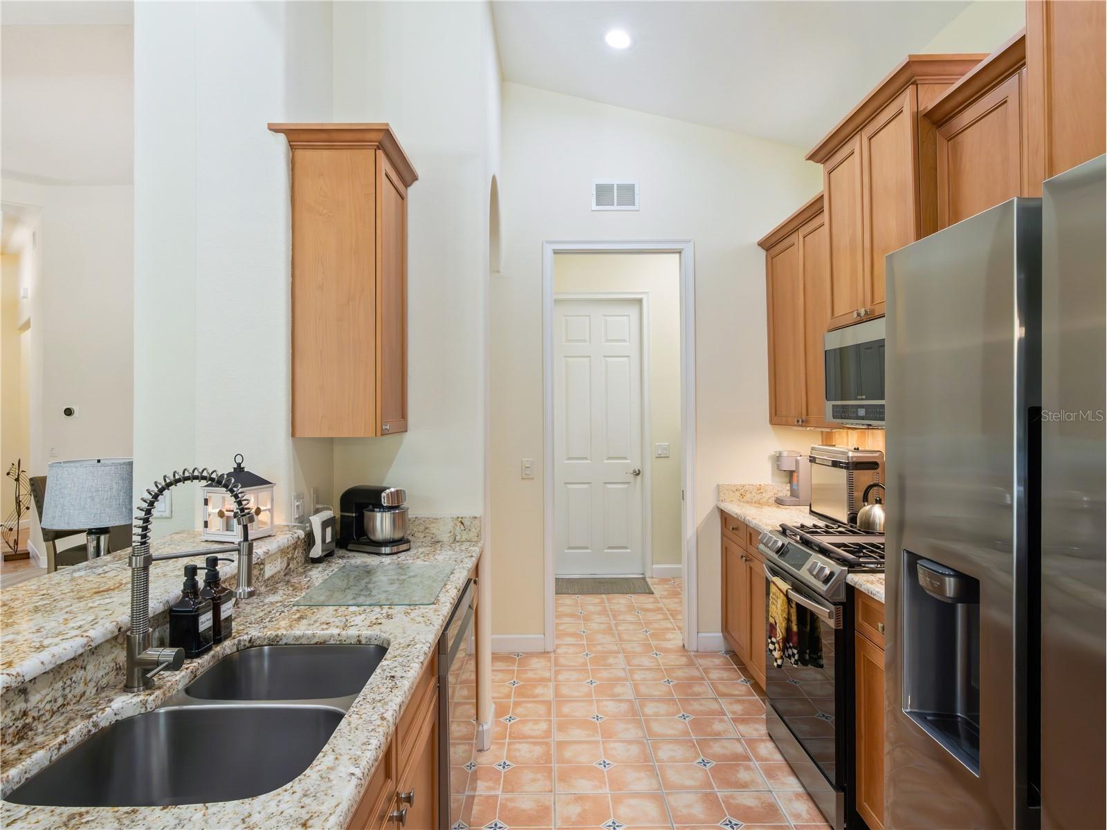 9513 Serra Court Howey In The Hills FL 34737 G5114570 image7