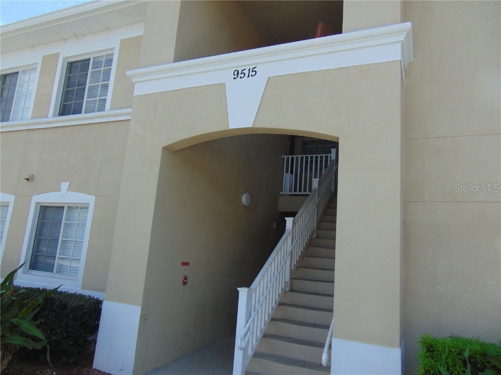 9515 Grovedale Circle #102 Riverview FL 33578 T3494807 image1