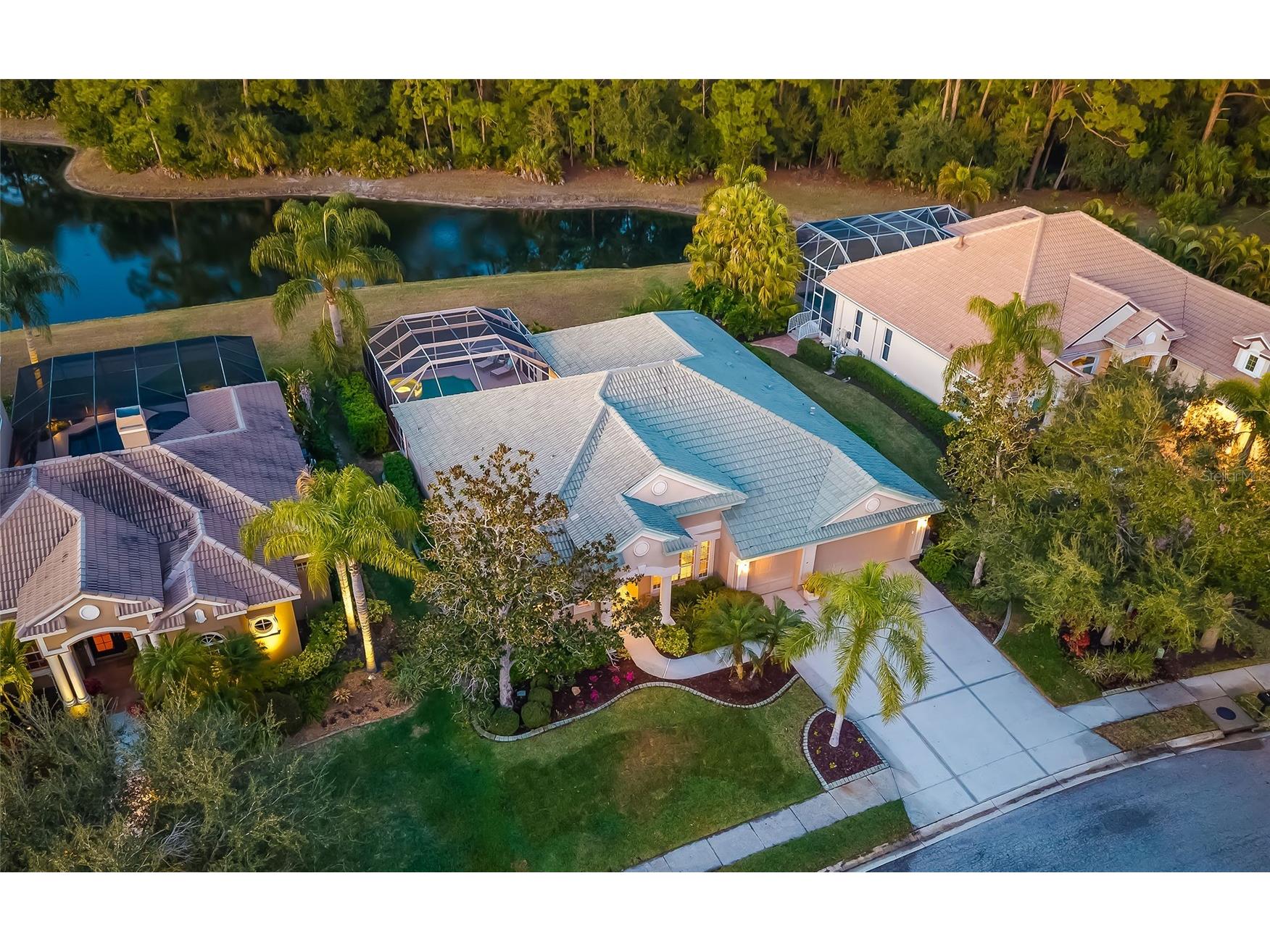 9515 Royal Calcutta Place Bradenton FL 34202 A4680940 image1
