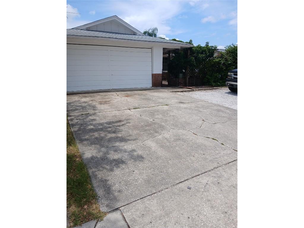 9516 Glen Moor Lane Port Richey FL 34668 W7875920 image1