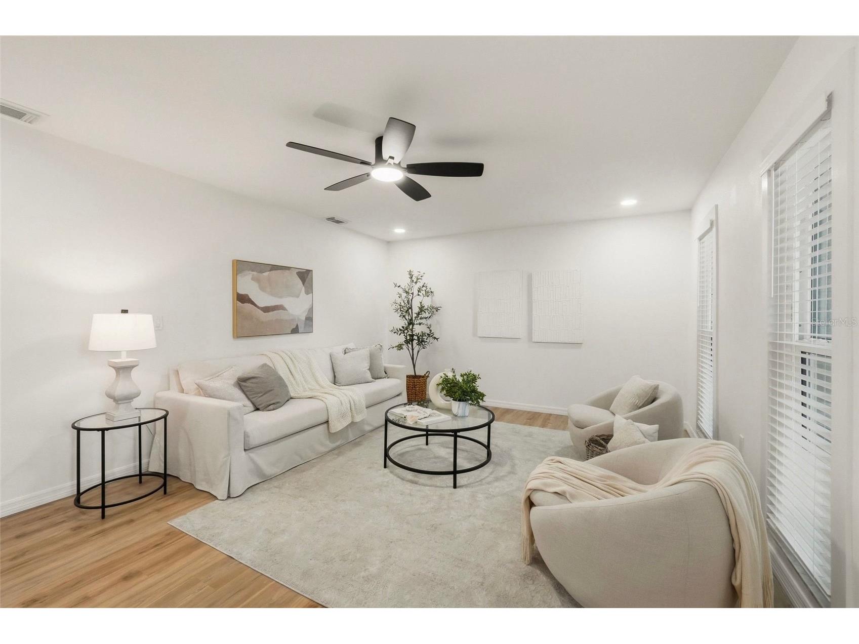 9516 Merrimoor Boulevard Seminole FL 33777 TB8497444 image5