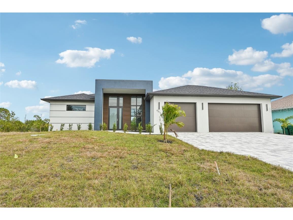 9516 President Circle Port Charlotte FL 33981 C7515863 image1