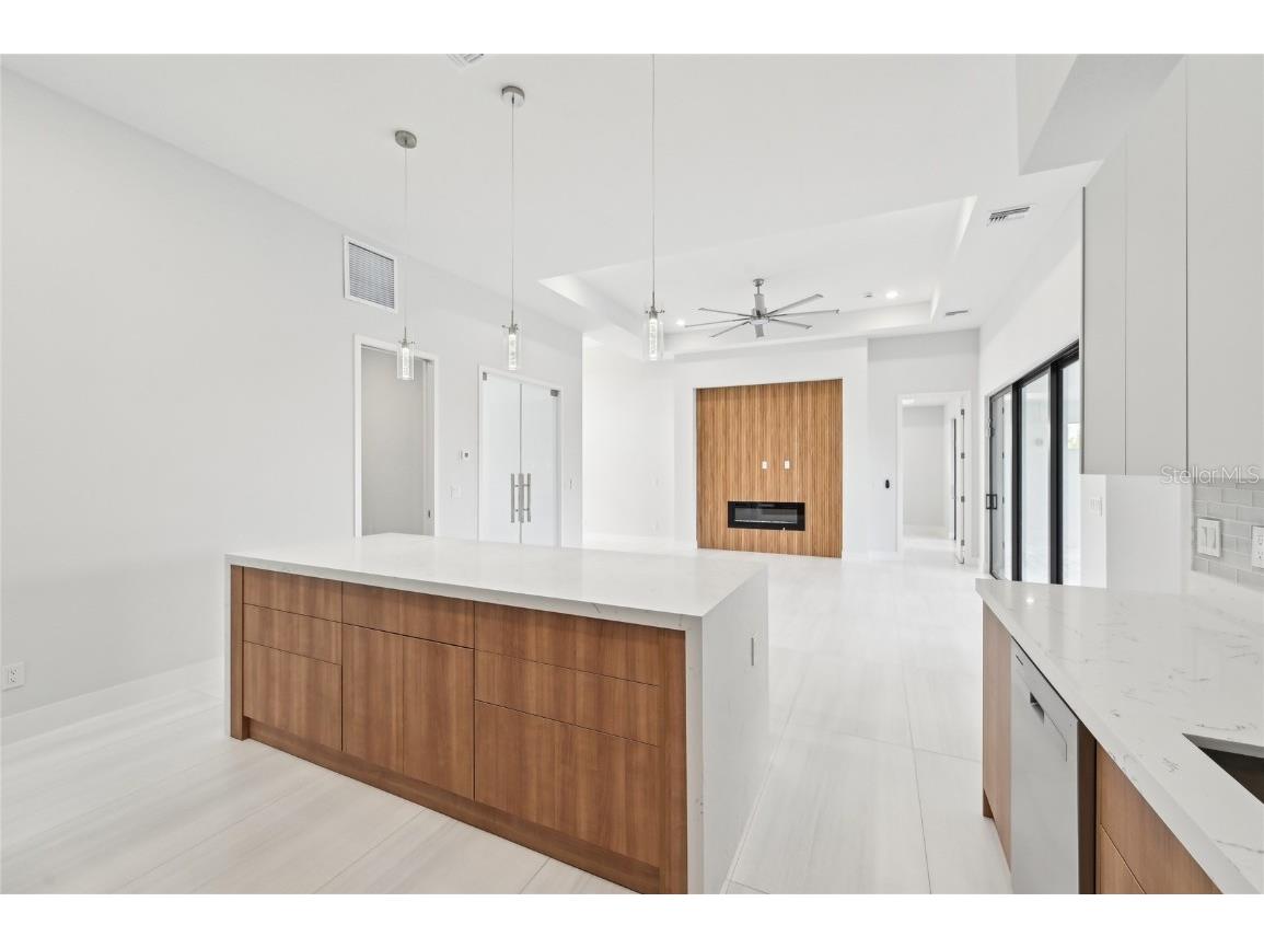 9516 President Circle Port Charlotte FL 33981 C7515863 image12