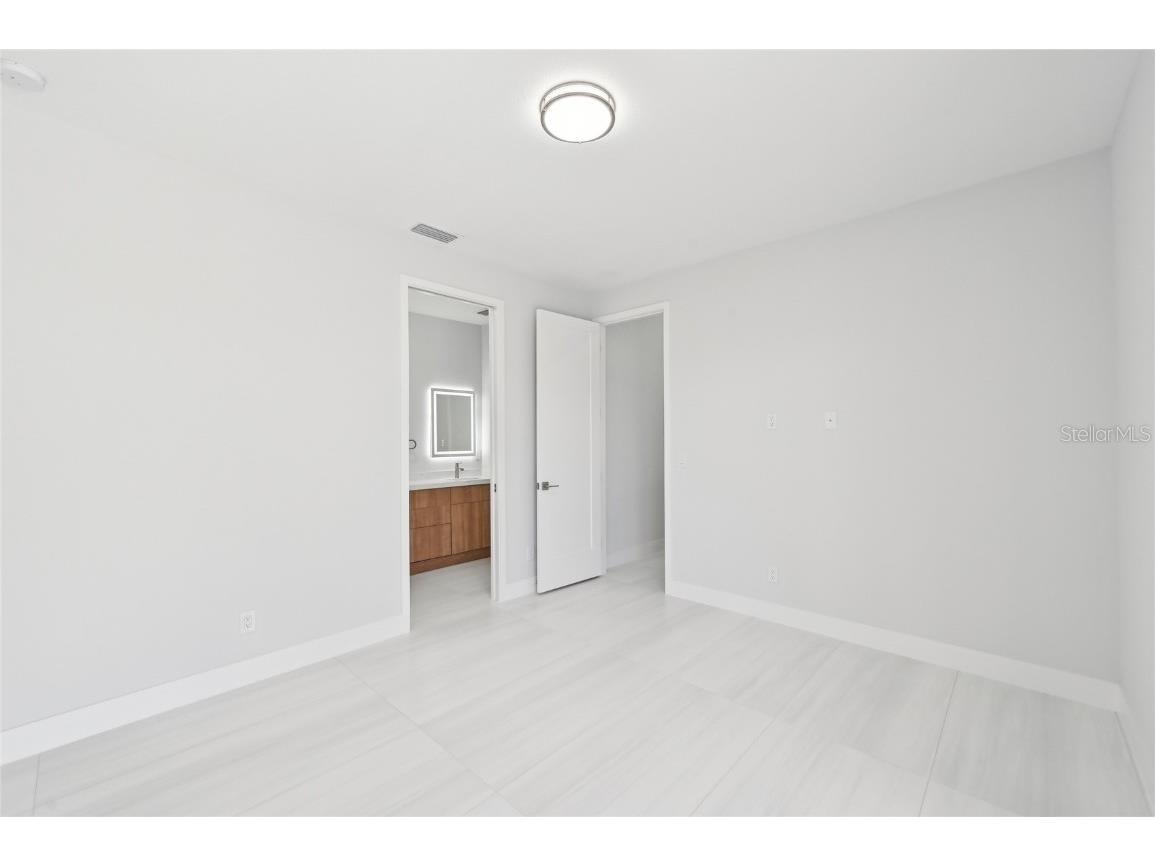 9516 President Circle Port Charlotte FL 33981 C7515863 image25