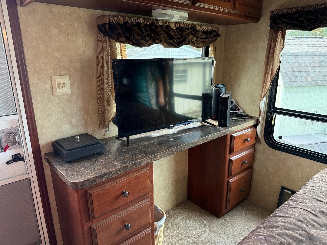 9517 Black Bear Drive Weeki Wachee FL 34613 W7880329 image13