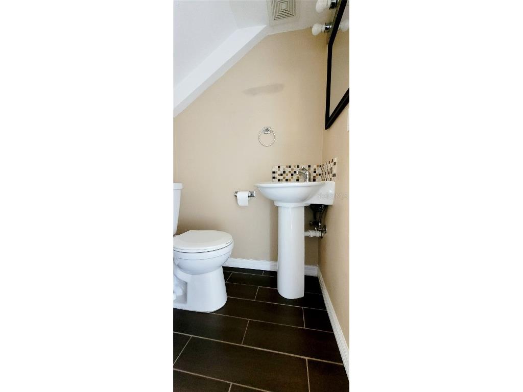 9519 Orange Valley Court Tampa FL 33618 TB8412921 image22