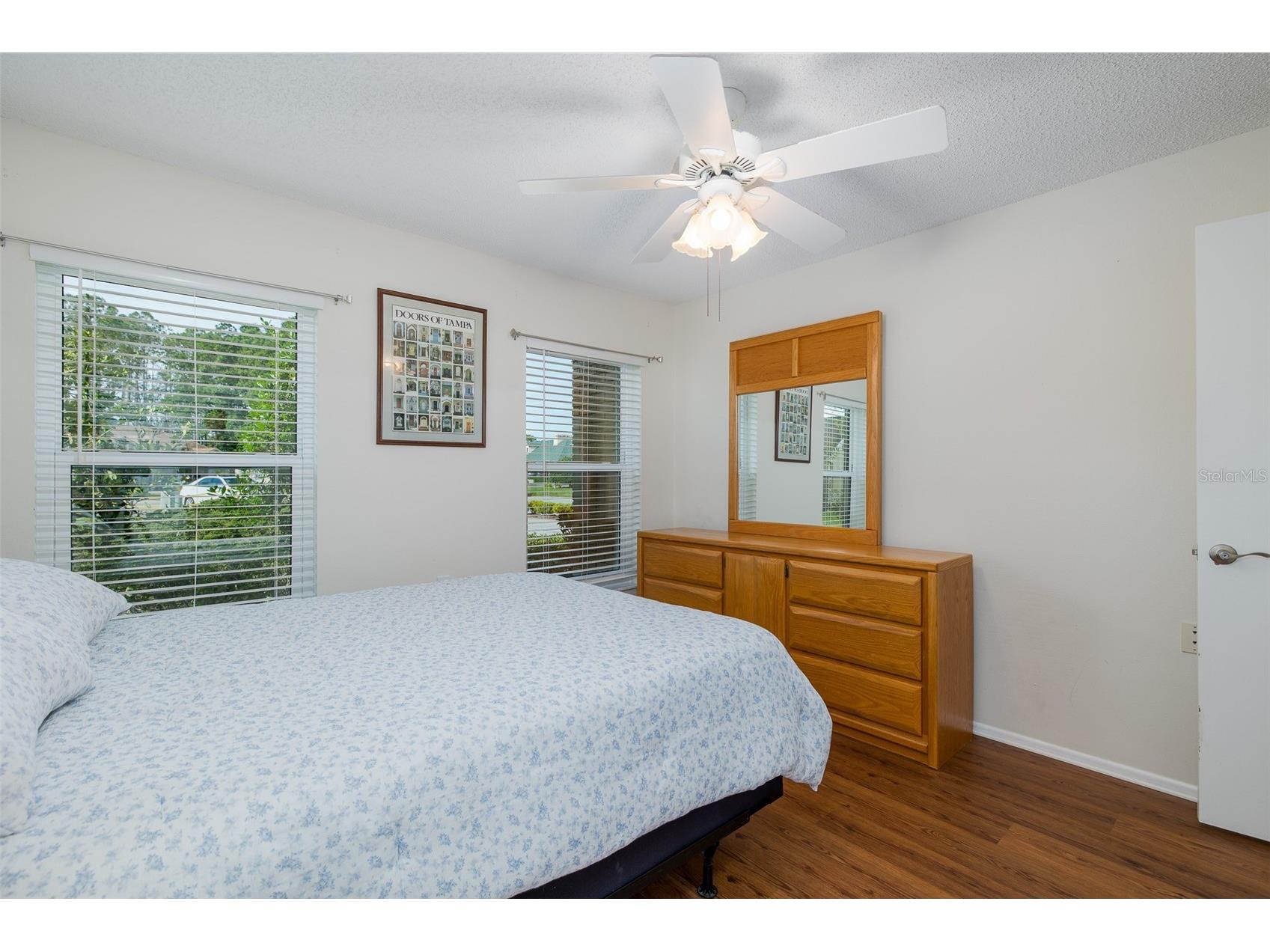 9519 Scenic Pine Court New Port Richey FL 34655 W7885992 image32