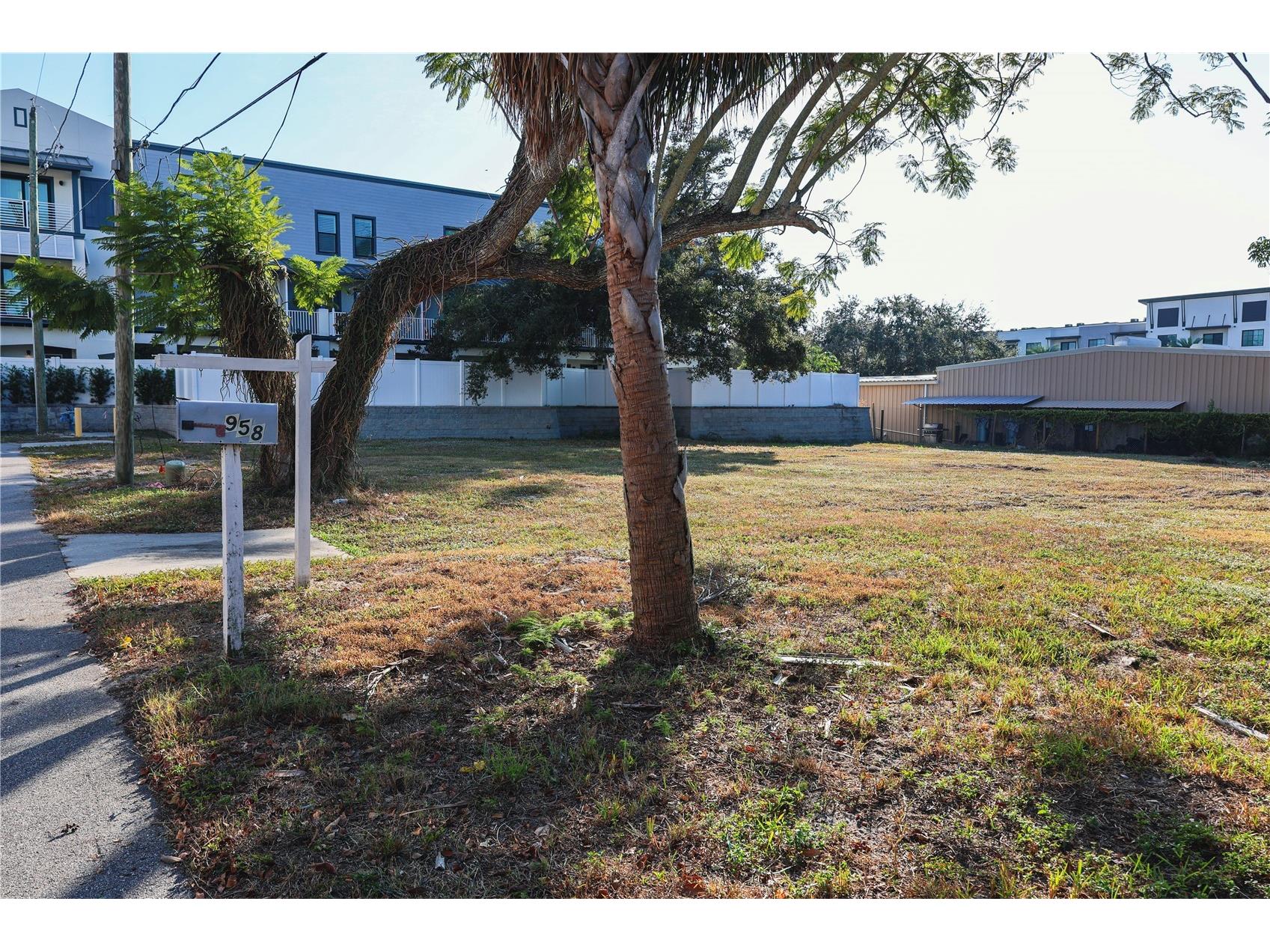 952/958 Howard Avenue Dunedin FL 34698 TB8444241 image10