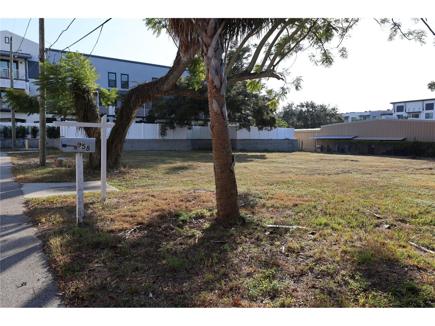 952/958 Howard Avenue Dunedin FL 34698 TB8444241 image9
