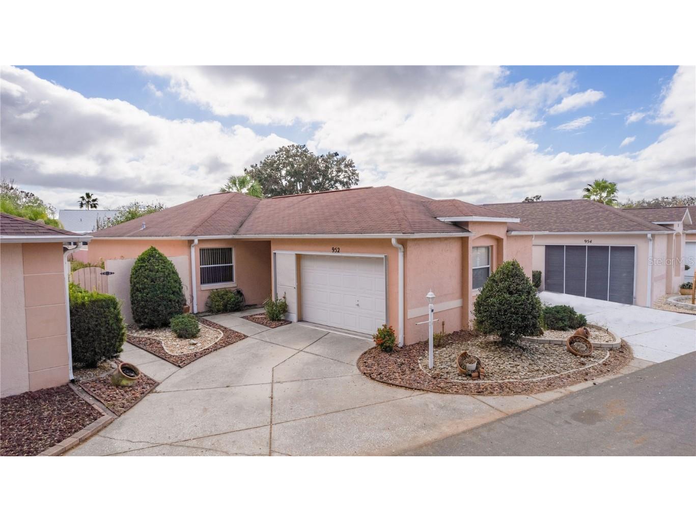 952 Avalon Avenue The Villages FL 32159 G5090659 image1